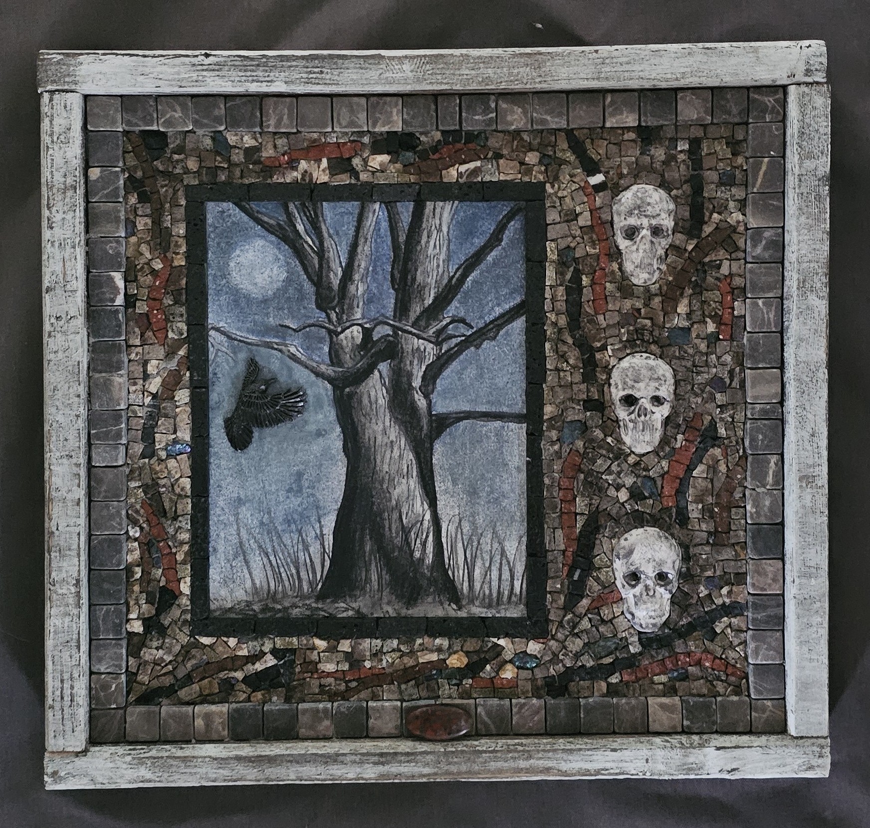 Raven & Skulls - view 2