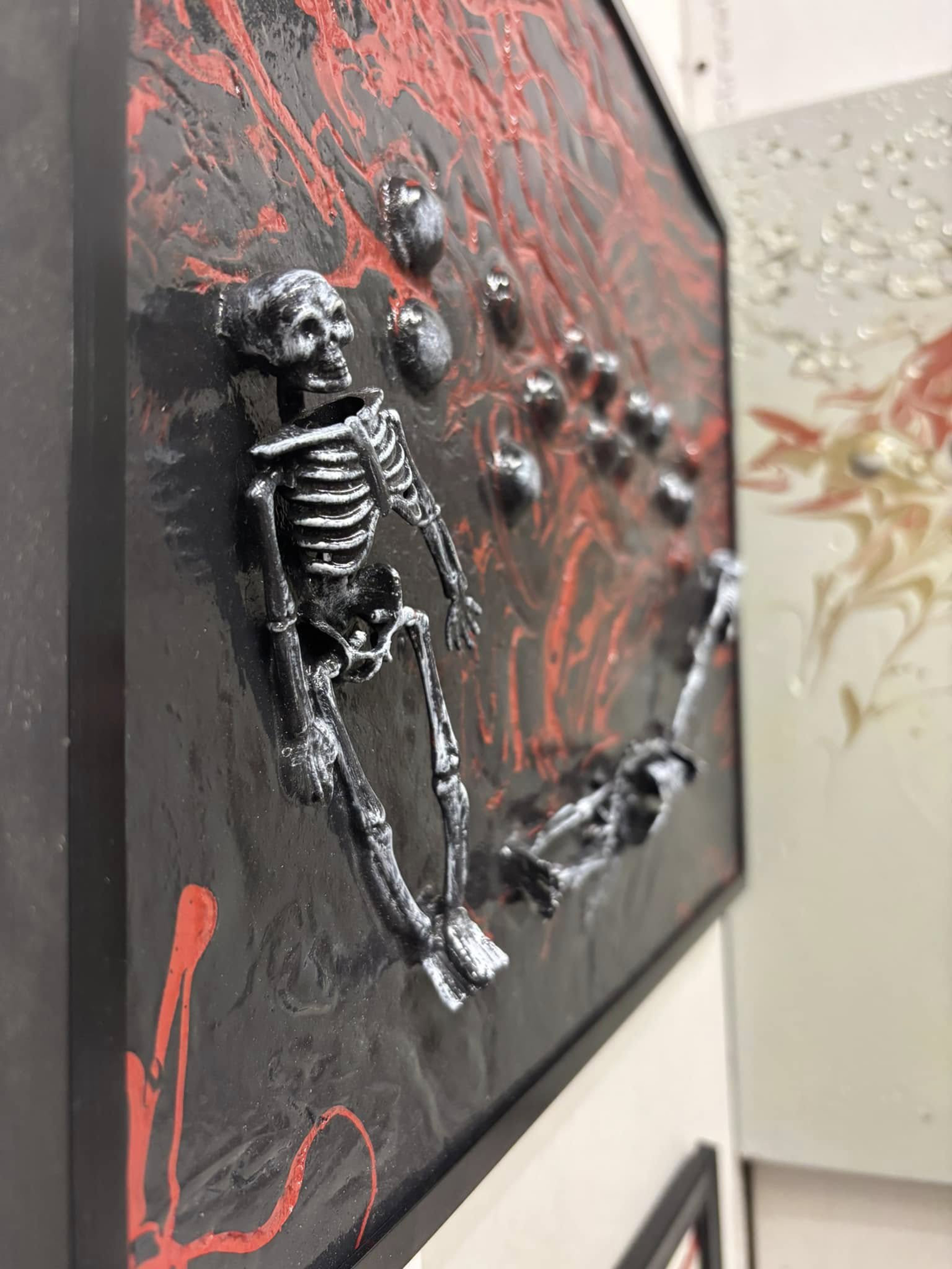Enlarged Braille - bones - view 3
